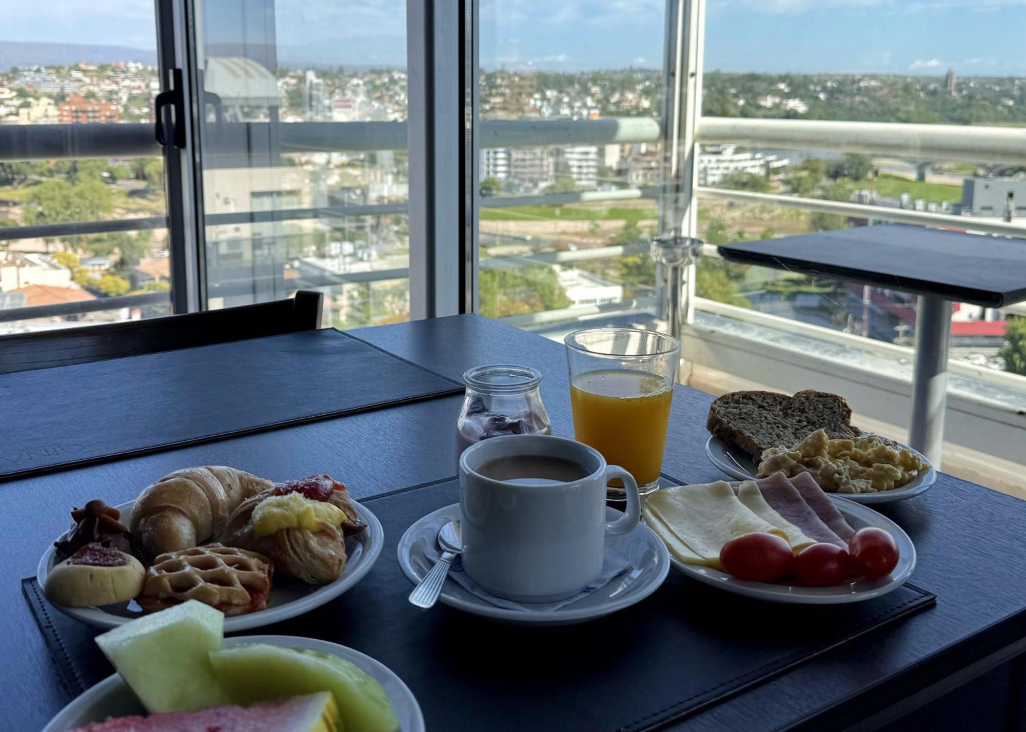 Amerian Carlos Paz & Suites 비야카를로스파스 외부 사진