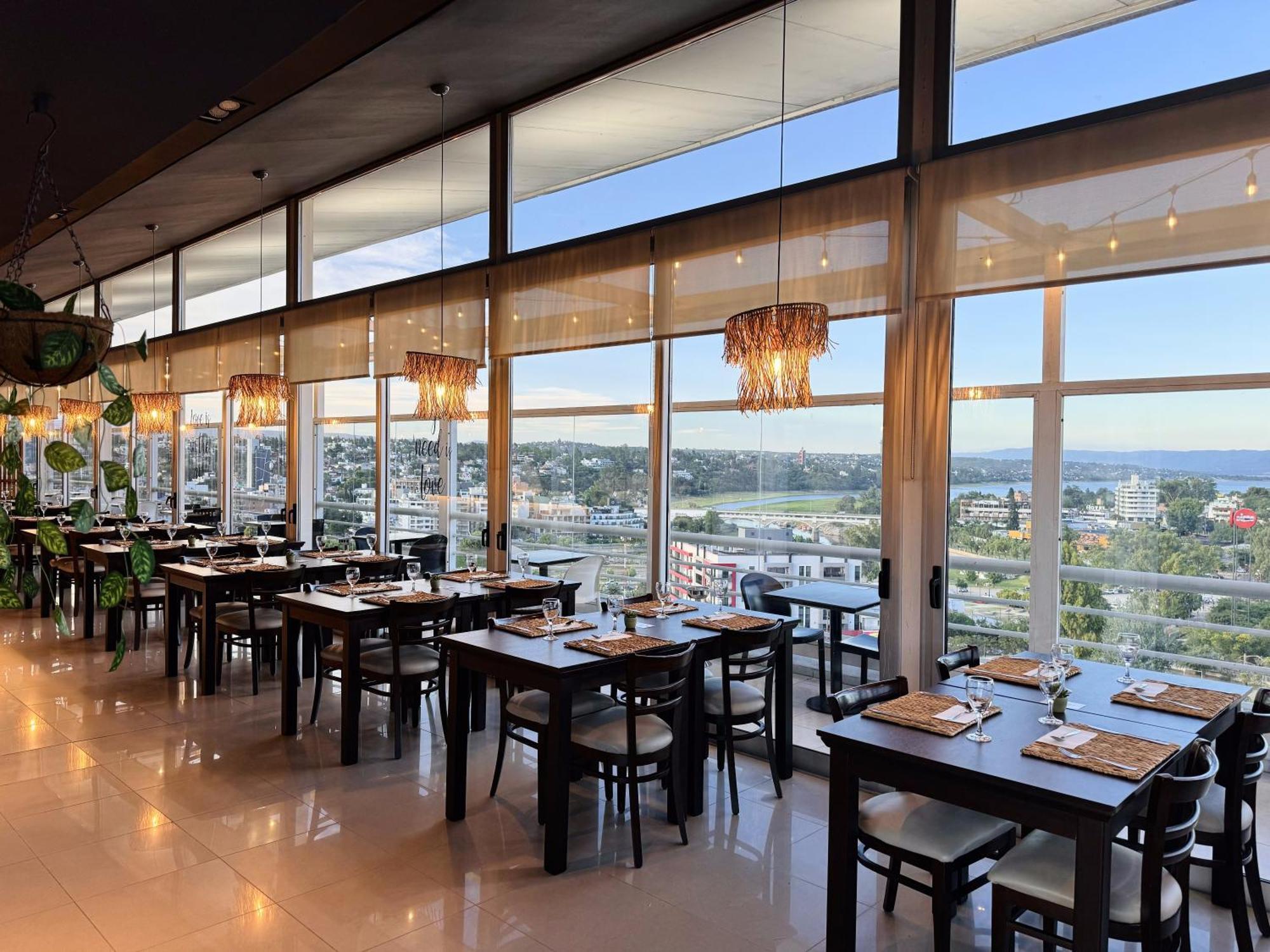 Amerian Carlos Paz & Suites 비야카를로스파스 외부 사진